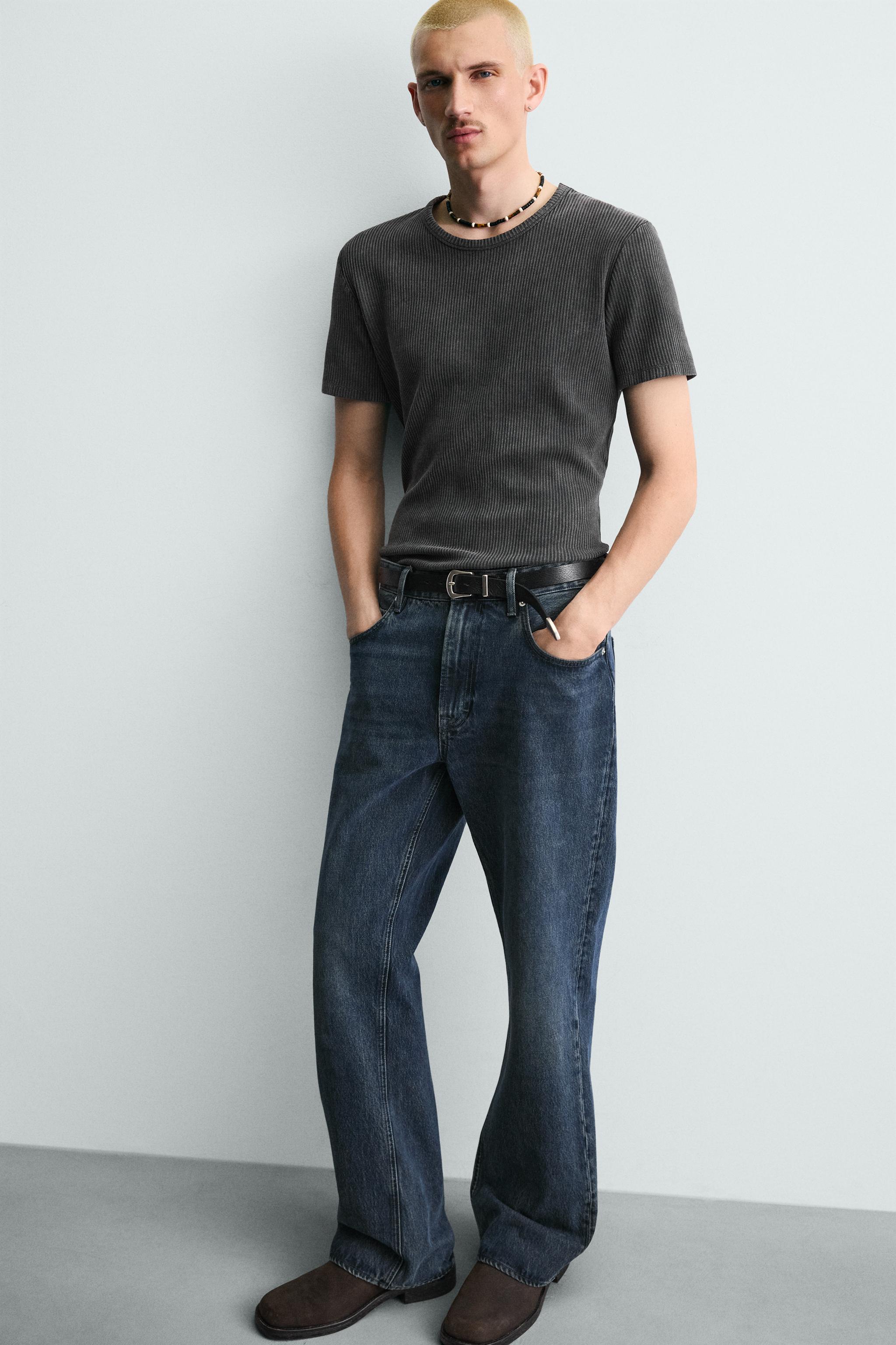 SLIM FIT TEXTURED KNIT T-SHIRT
